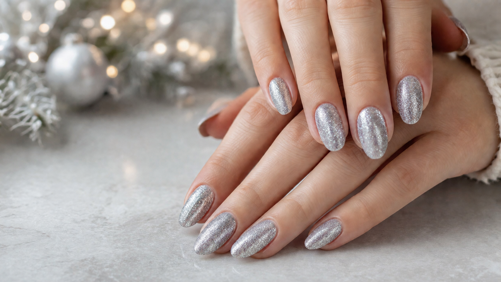 Sparkling silver glitter nails