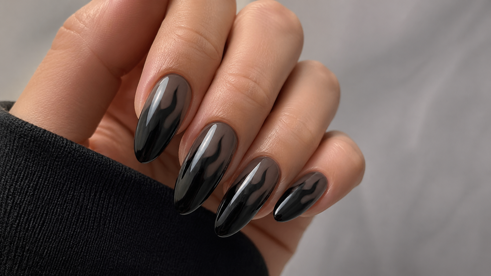 Smoky Black Flames – Mysterious and Edgy